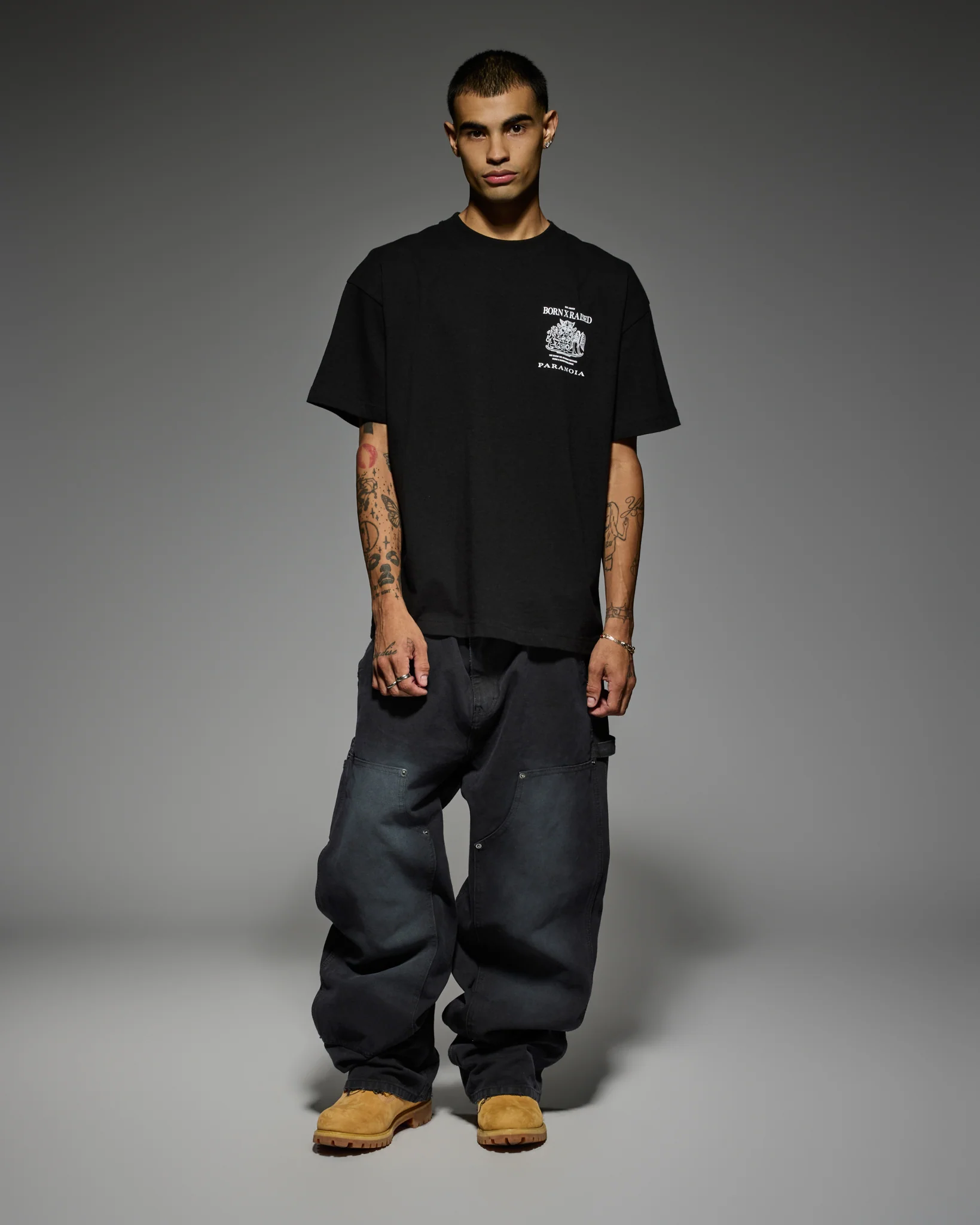 PARANOIA CREST TEE: BLACK - Image 3
