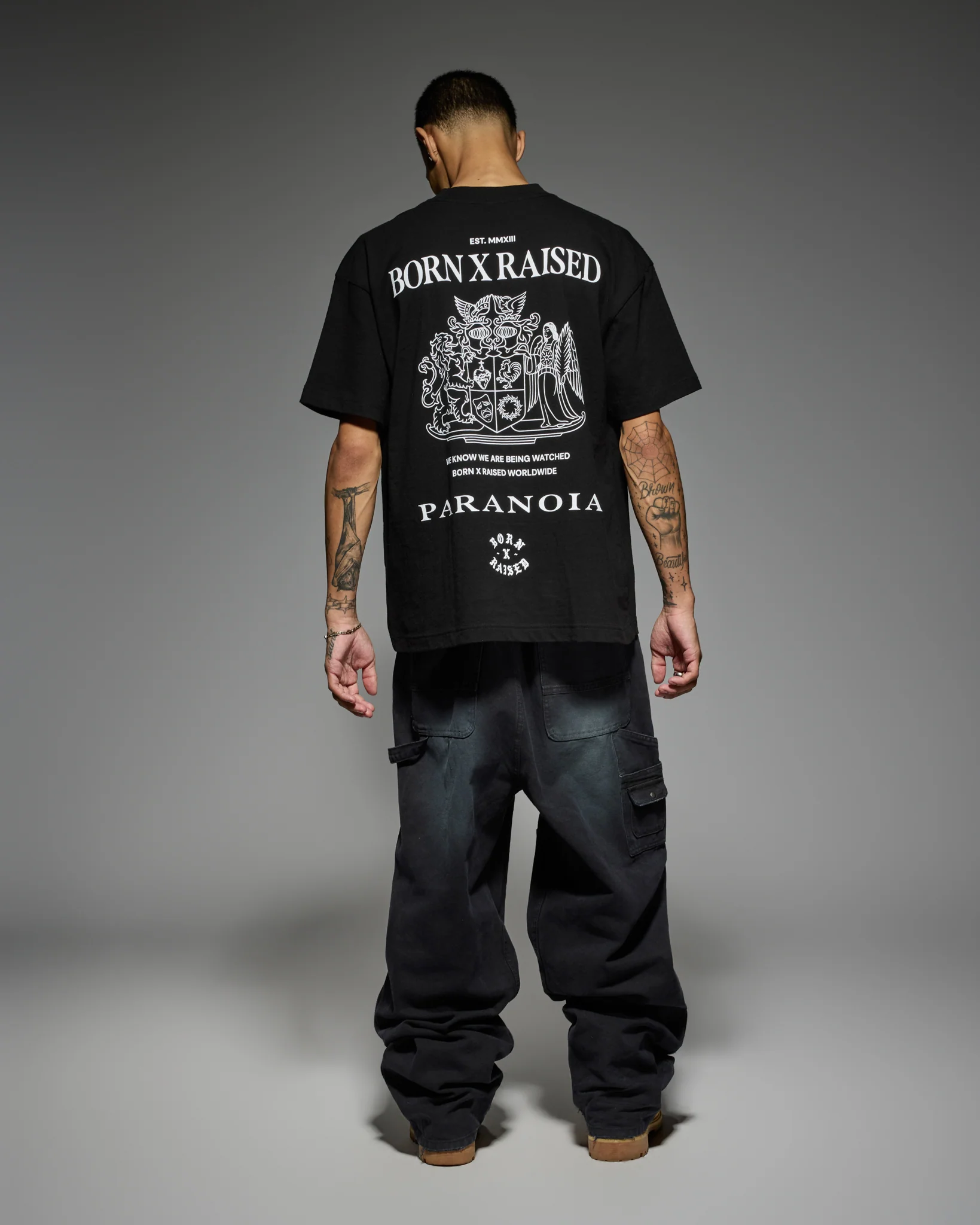 PARANOIA CREST TEE: BLACK - Image 4