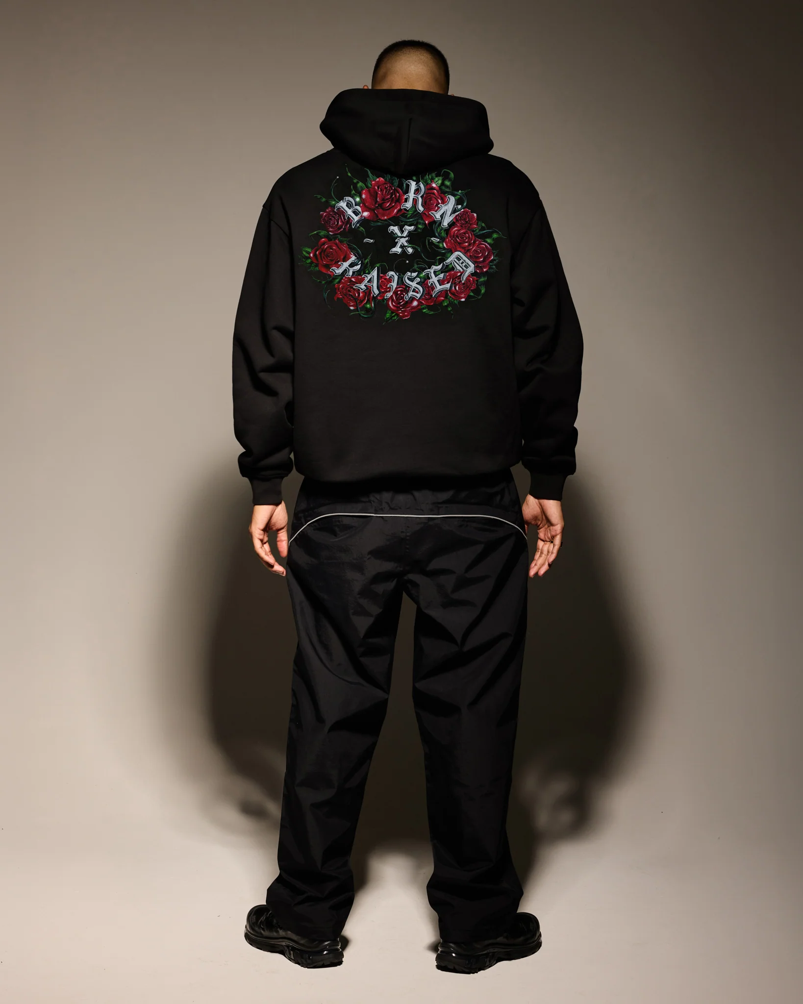 ROSES ROCKER HOODIE: BLACK - Image 4