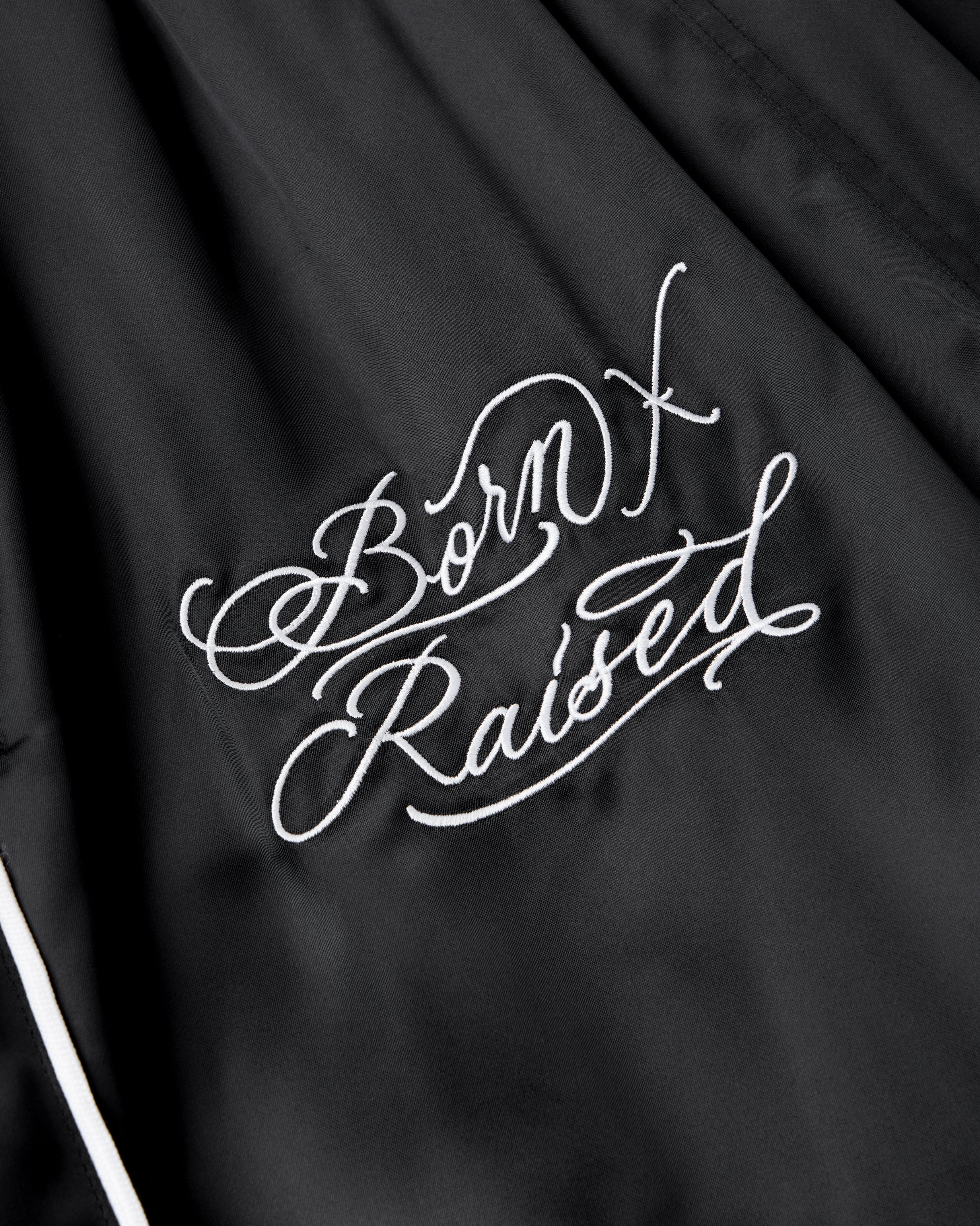 SATIN BOXING TRUNKS : BLACK - Image 4