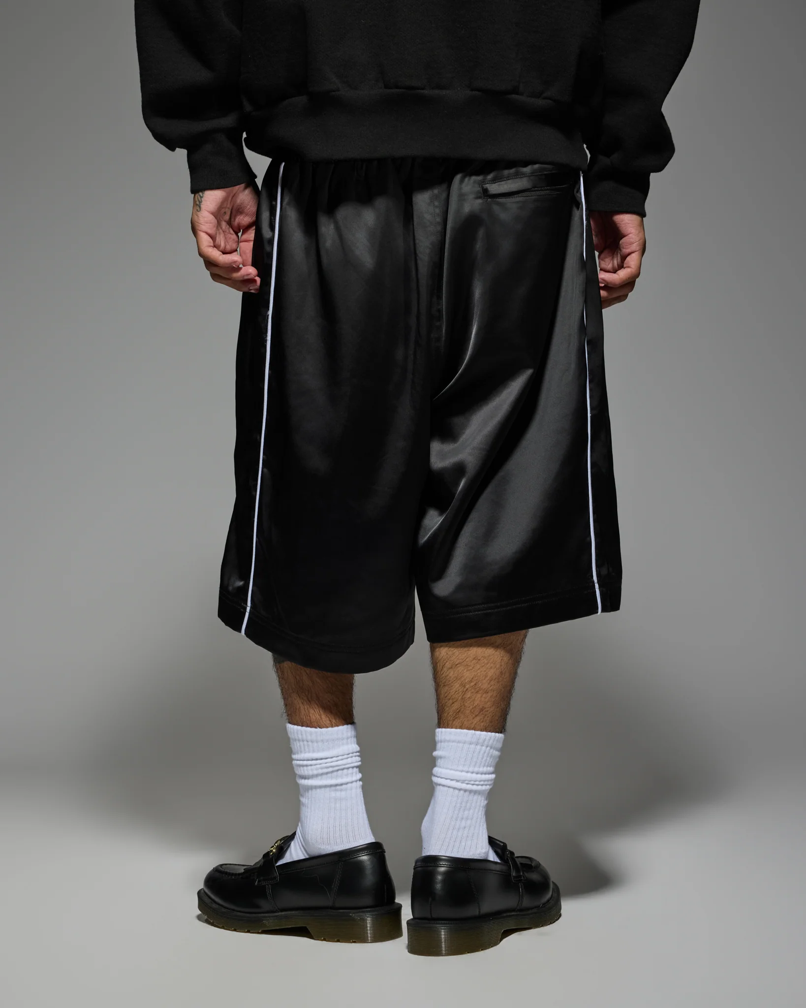 SATIN BOXING TRUNKS : BLACK - Image 7