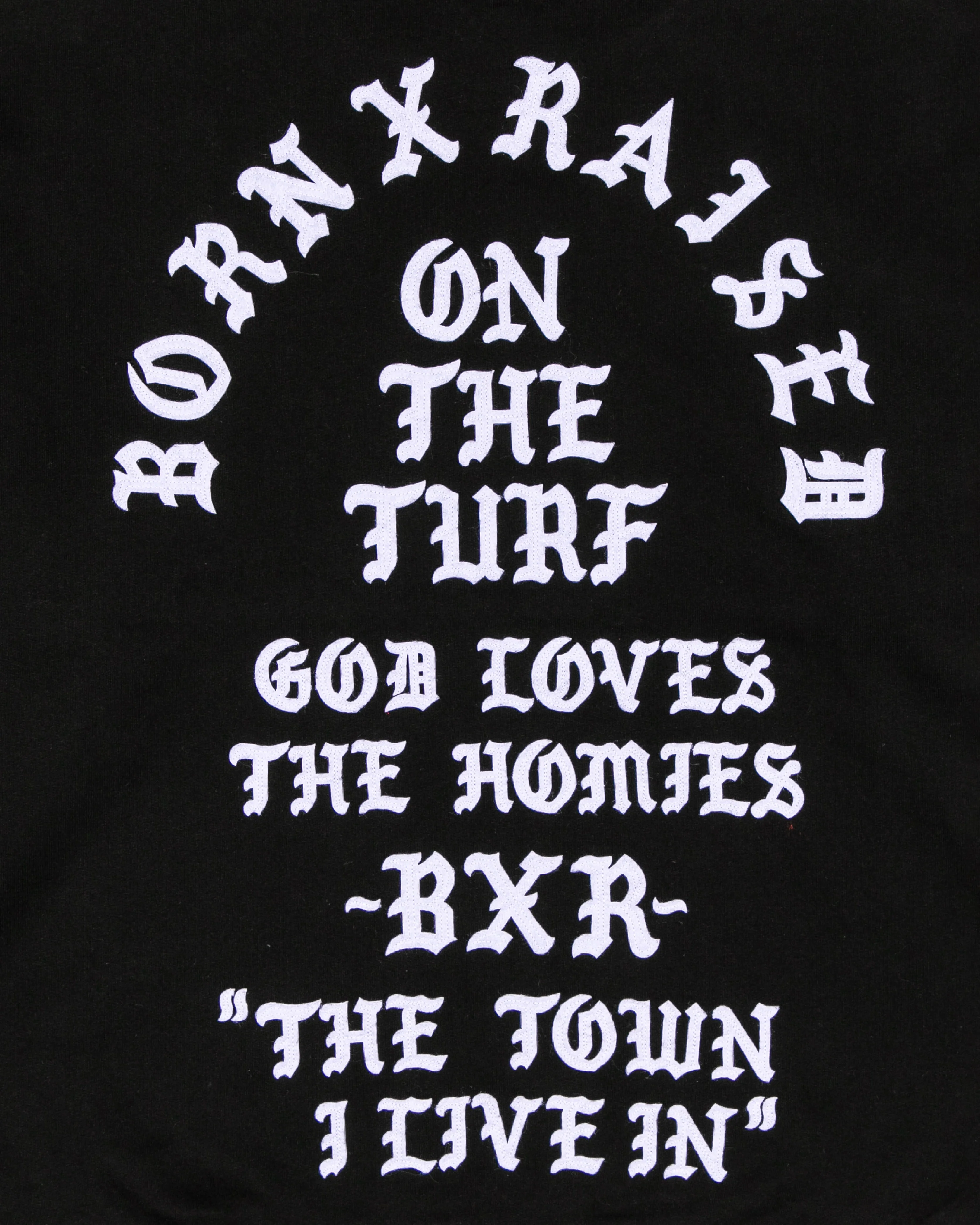 THE TOWN FELT LETTER CREWNECK: BLACK - Image 3